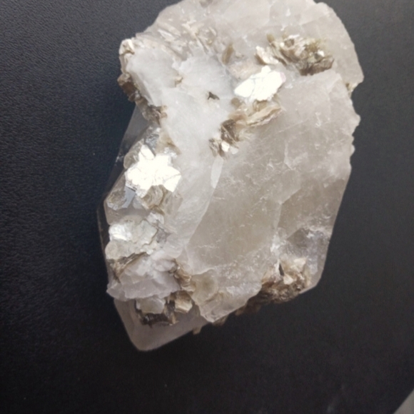 THE MOST AMAZING CITRINE QUARTZ CRYSTAL SPECIMEN 602 GRAMS - Picture 2 of 5